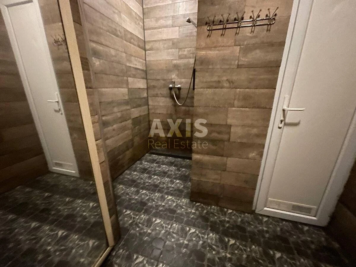 Trade object vul. Zelena 85, 67m25834714