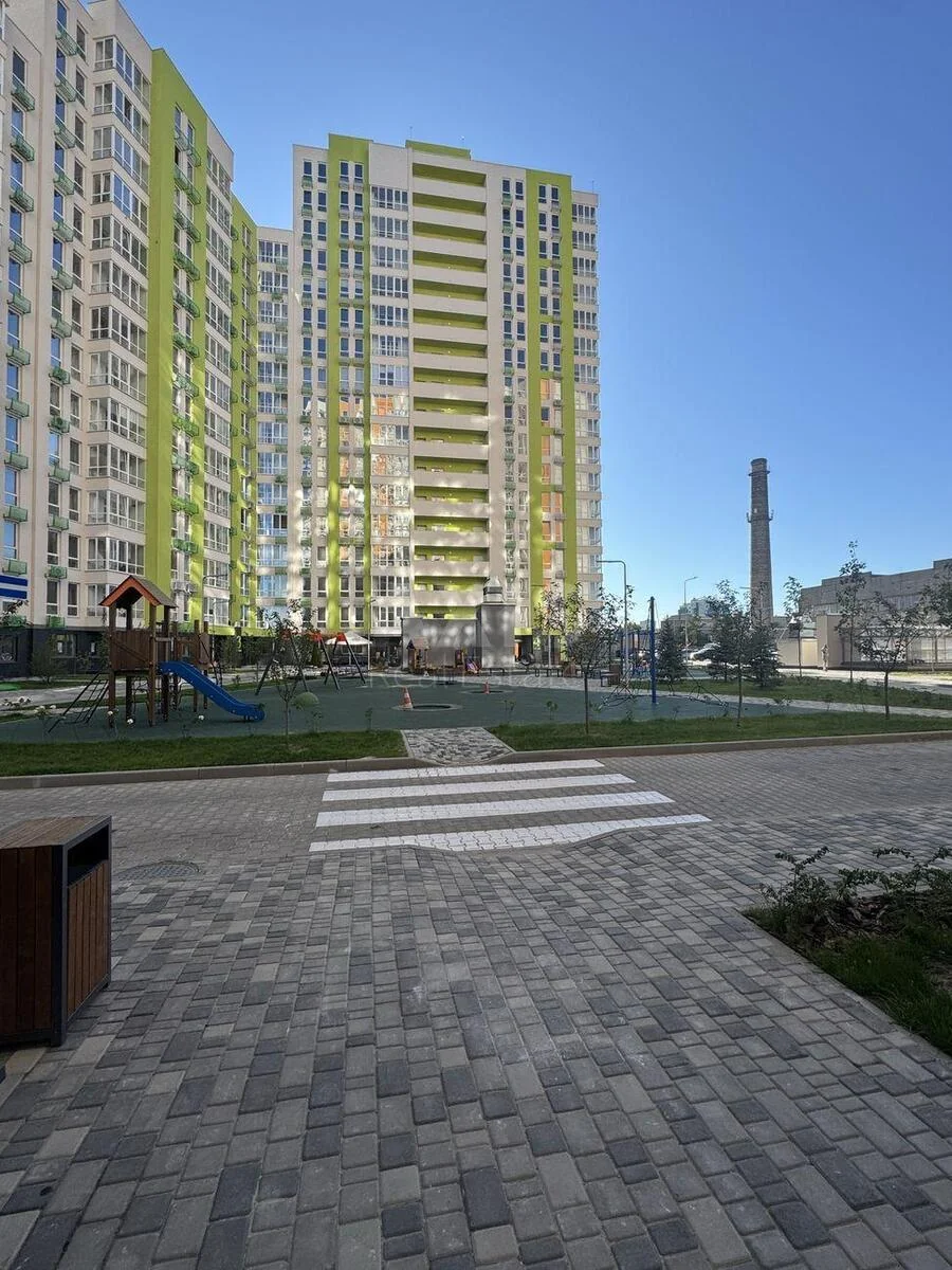 3к квартира вул. Олеся Бердника 1