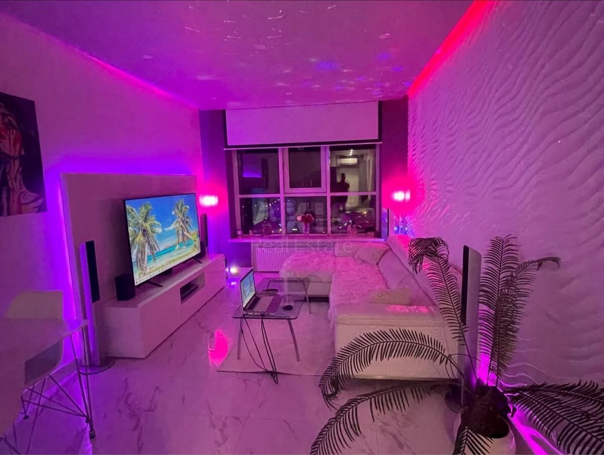 2k apartment pr-t Berestejskij 5В693677