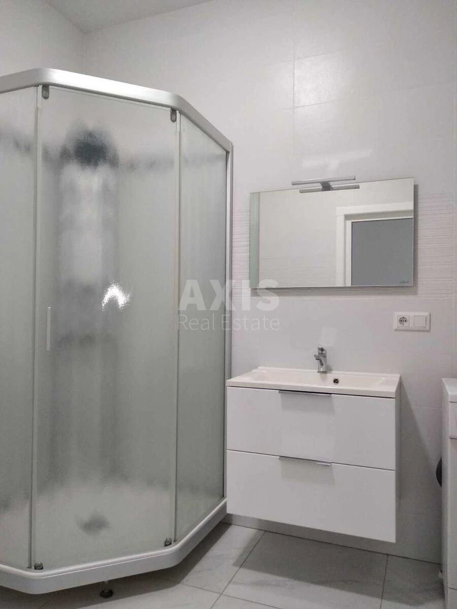 1k apartment vul. Jevgena Konoval'cja 36Є708573