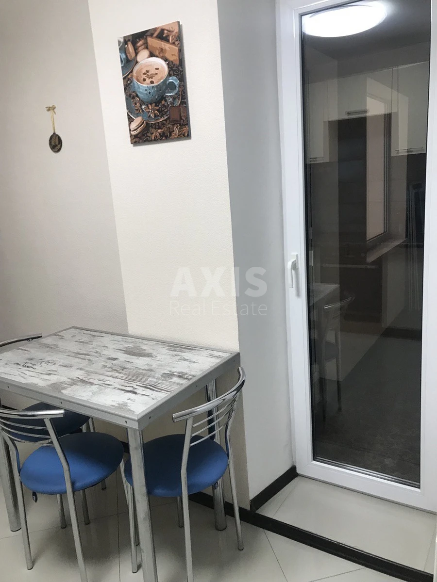 3к квартира ул. Братства Тарасовцев 12/376195711