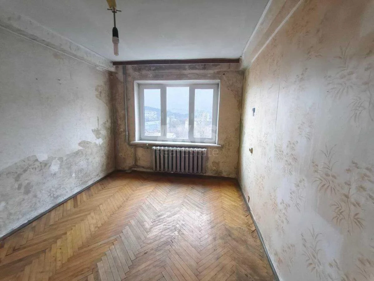 3к квартира ул. Кирилловская 1276223814