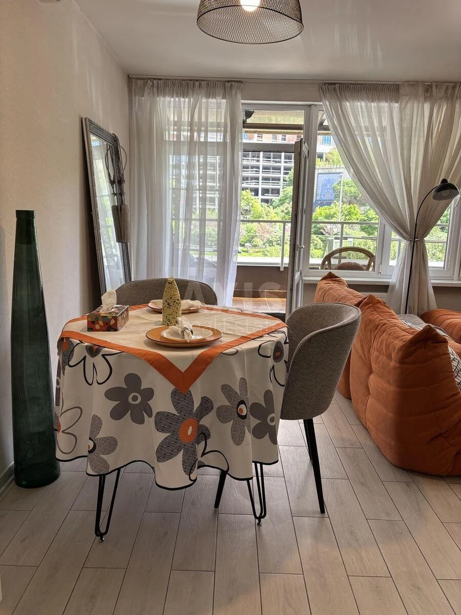 2k apartment vul. Glybochyc'ka 13702860