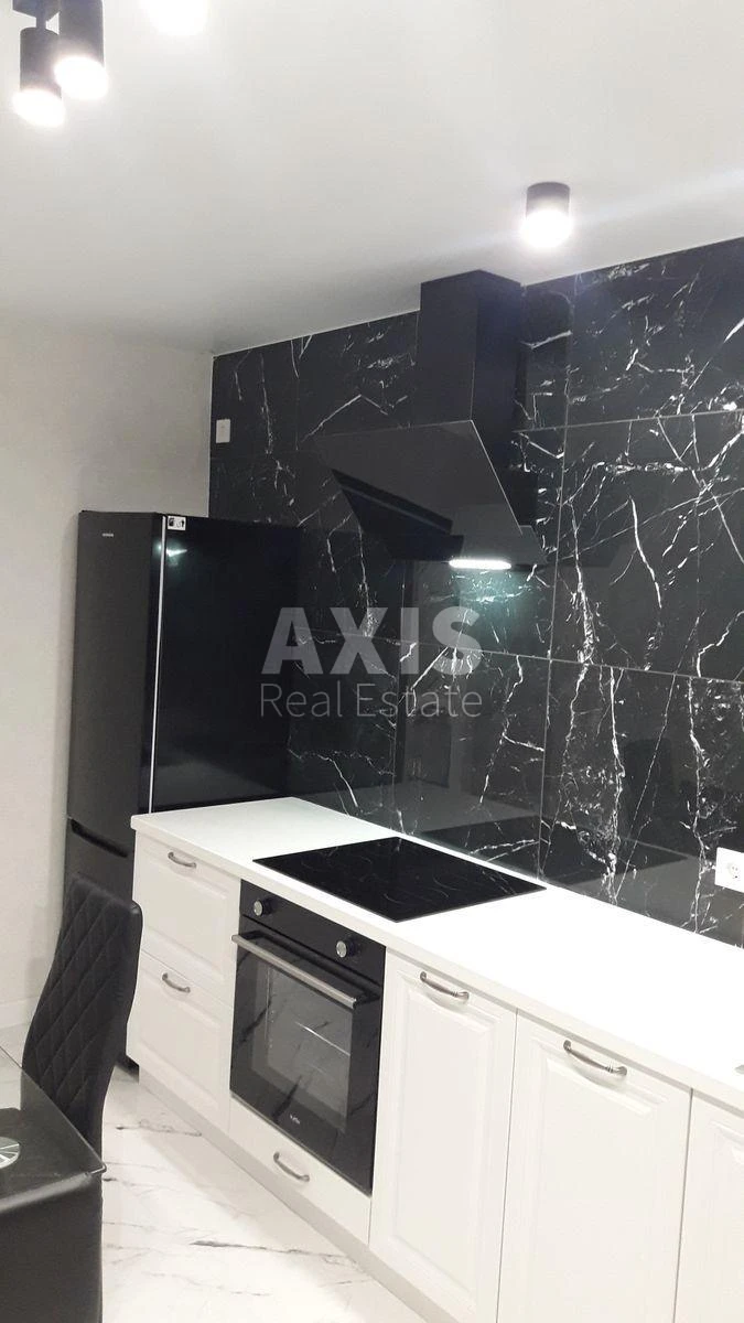 3k apartment uzv. Lysogirs'kyj 20423660