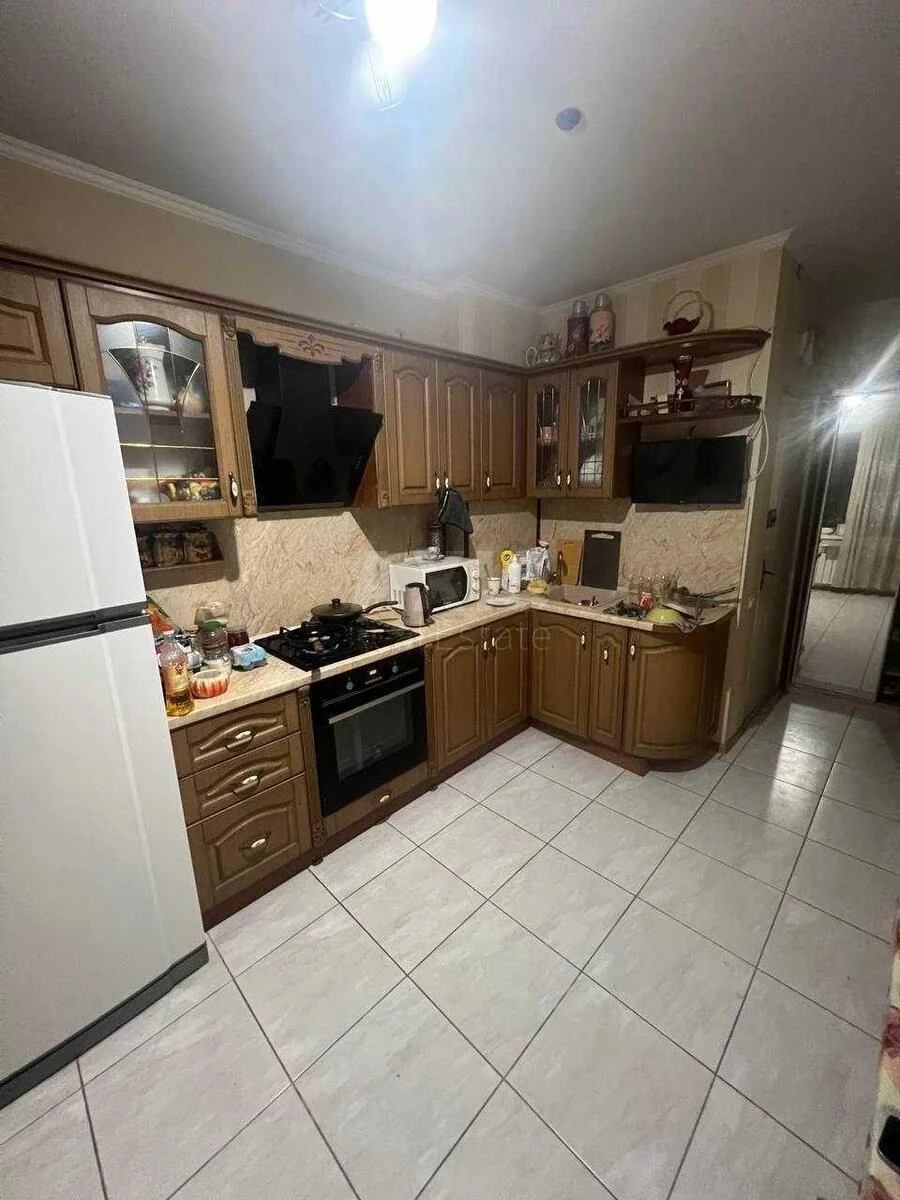 3k apartment vul. Knjazhyj Zaton 12