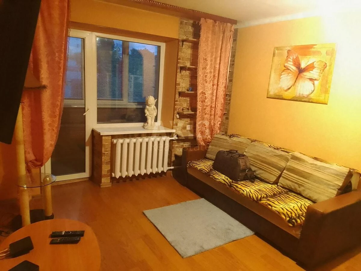 1k apartment pr-t Berestejskij 68715668