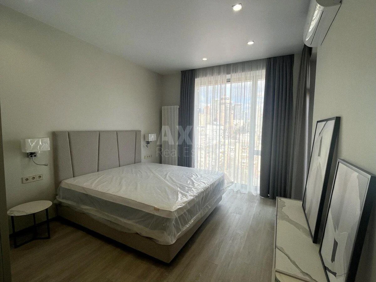 2к квартира ул. Антоновича 118/19633252