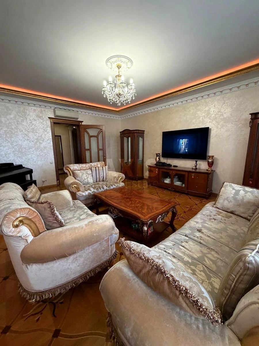 4k apartment vul. Ol'gyns'ka 6704157