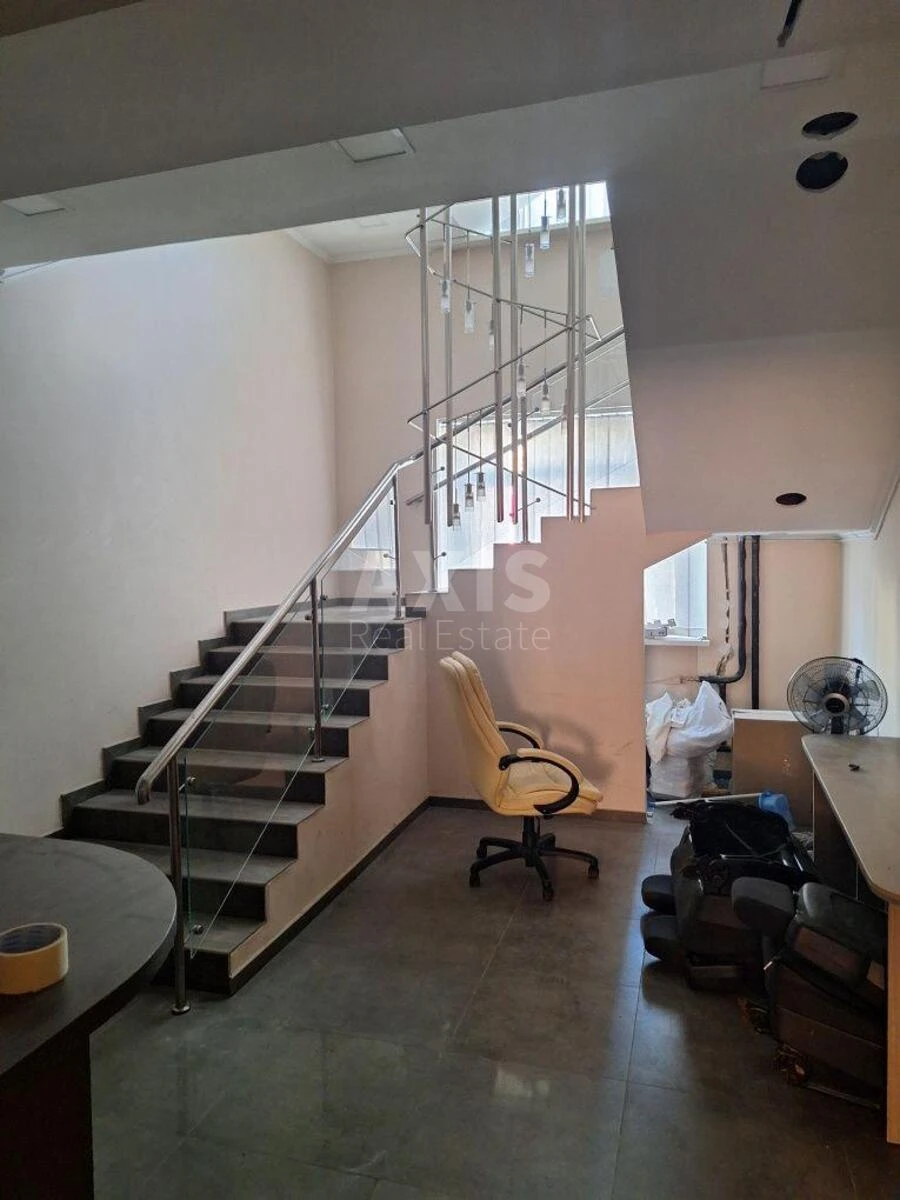 Trade object vul. Borshhagivs'ka 145, 876m2600421