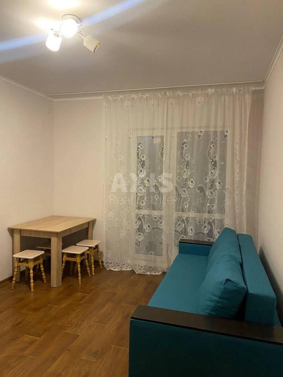 1k apartment vul. Revuc'kogo 54Б647510