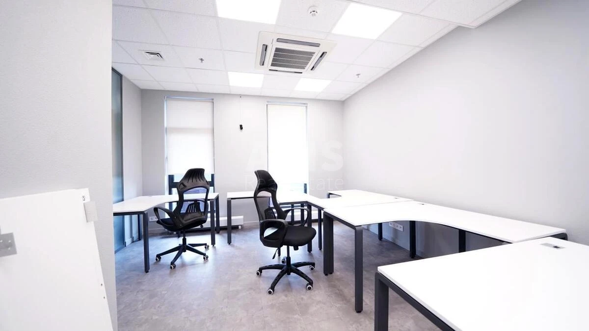 Office vul. Lypkivs'kogo Vasylja Mytropolyta 23, 239m2692297