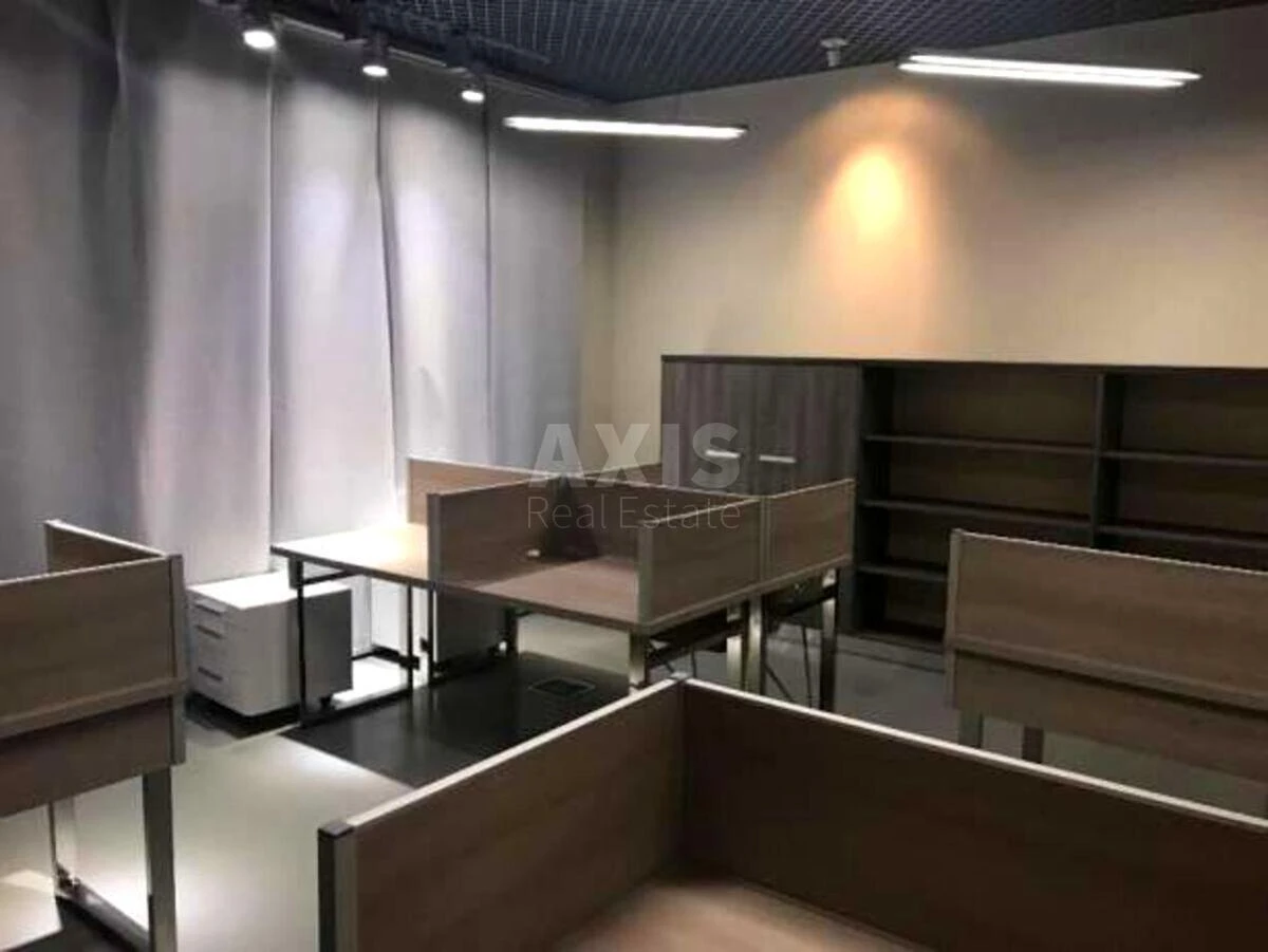 Office vul. Antonovycha 33В, 150m2692615