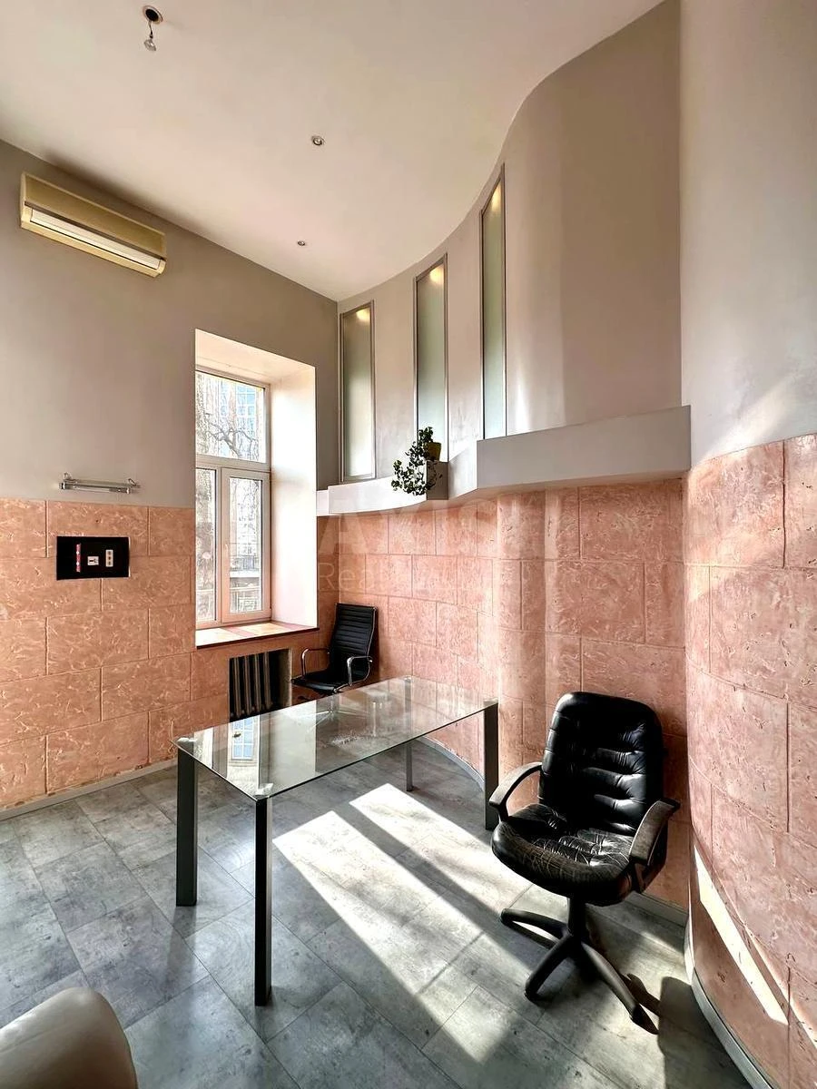 Office vul. Instytuts'ka 27/6, 70m2677424