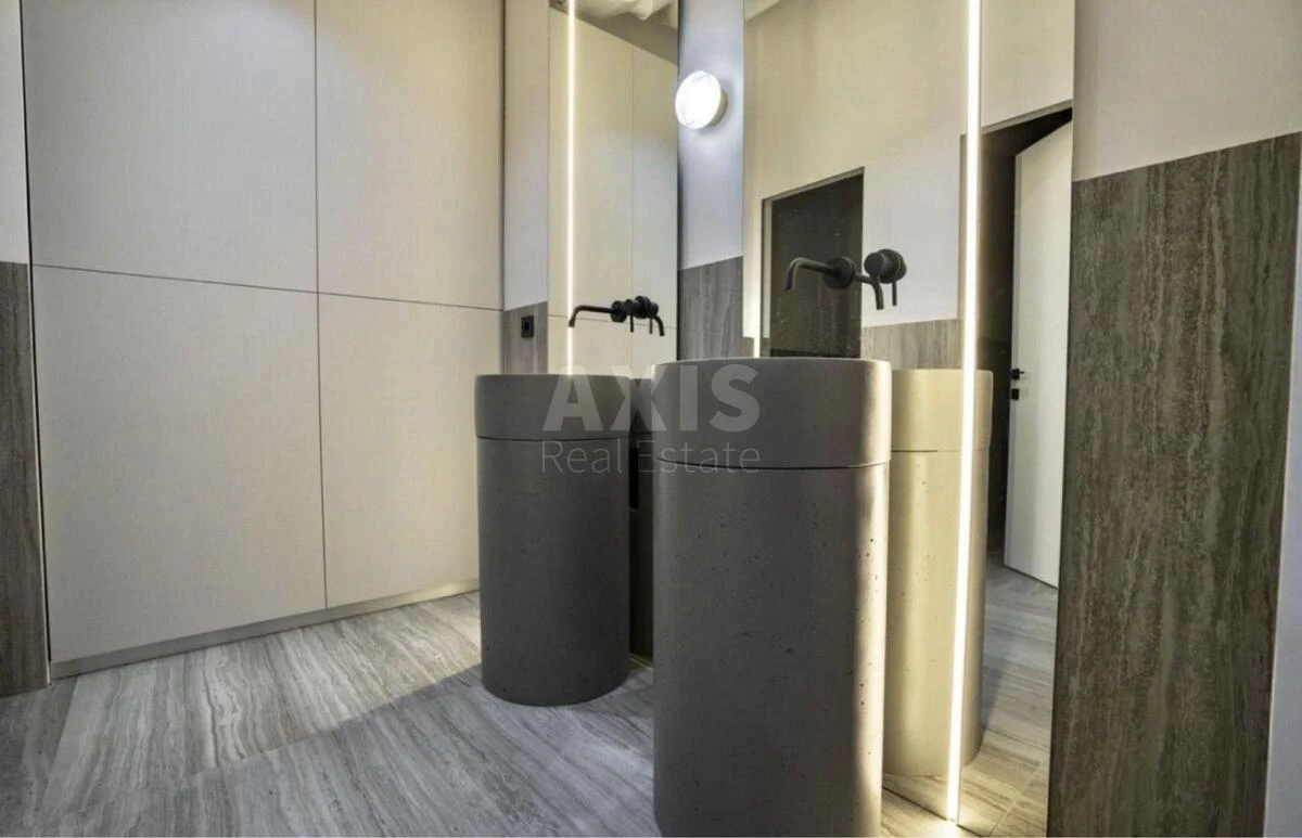 Office vul. Bul'varno-Kudrjavs'ka 15, 255m26667812