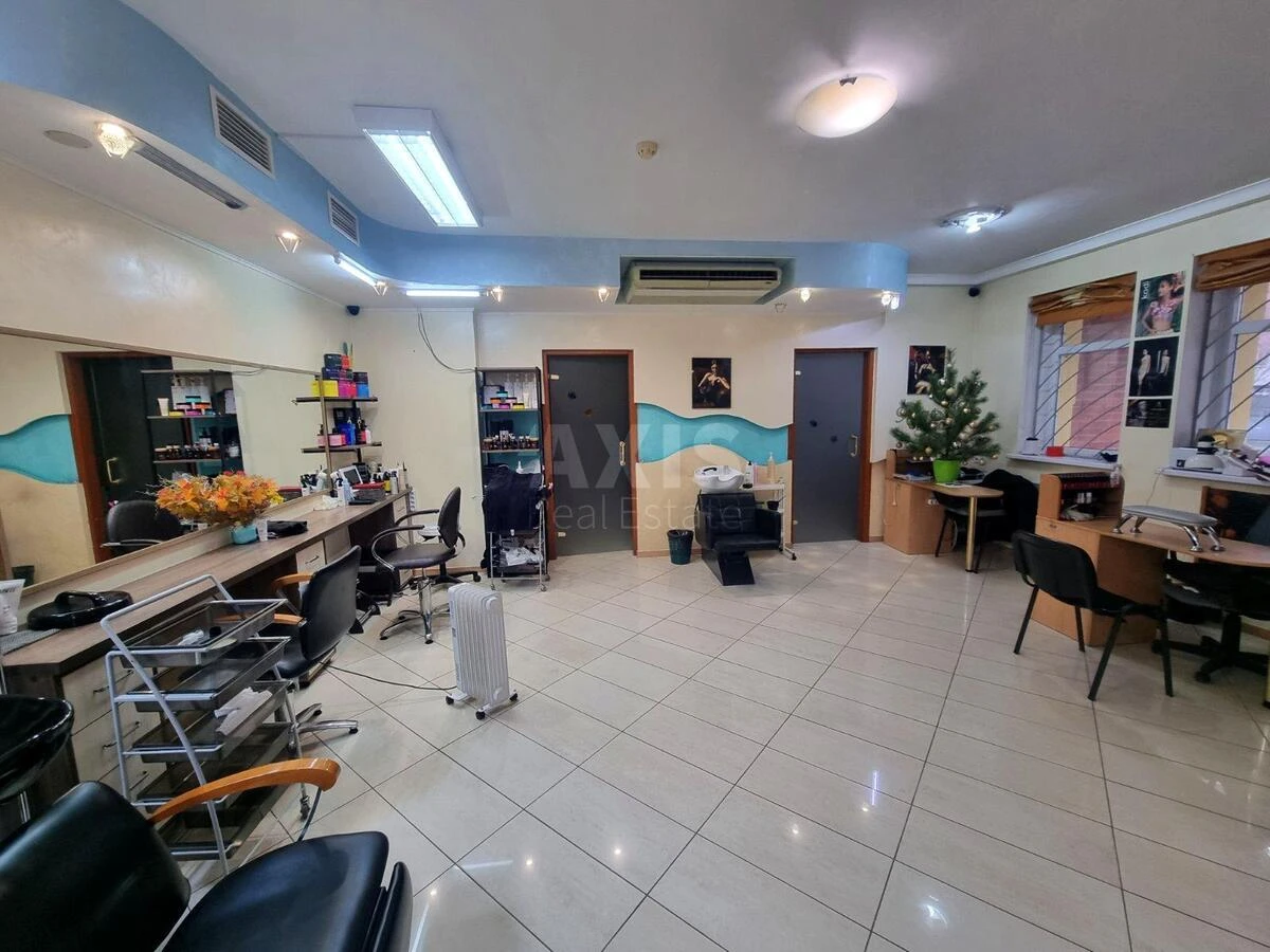 Trade object vul. Ahmatovoi' Anny 13, 156m2669273