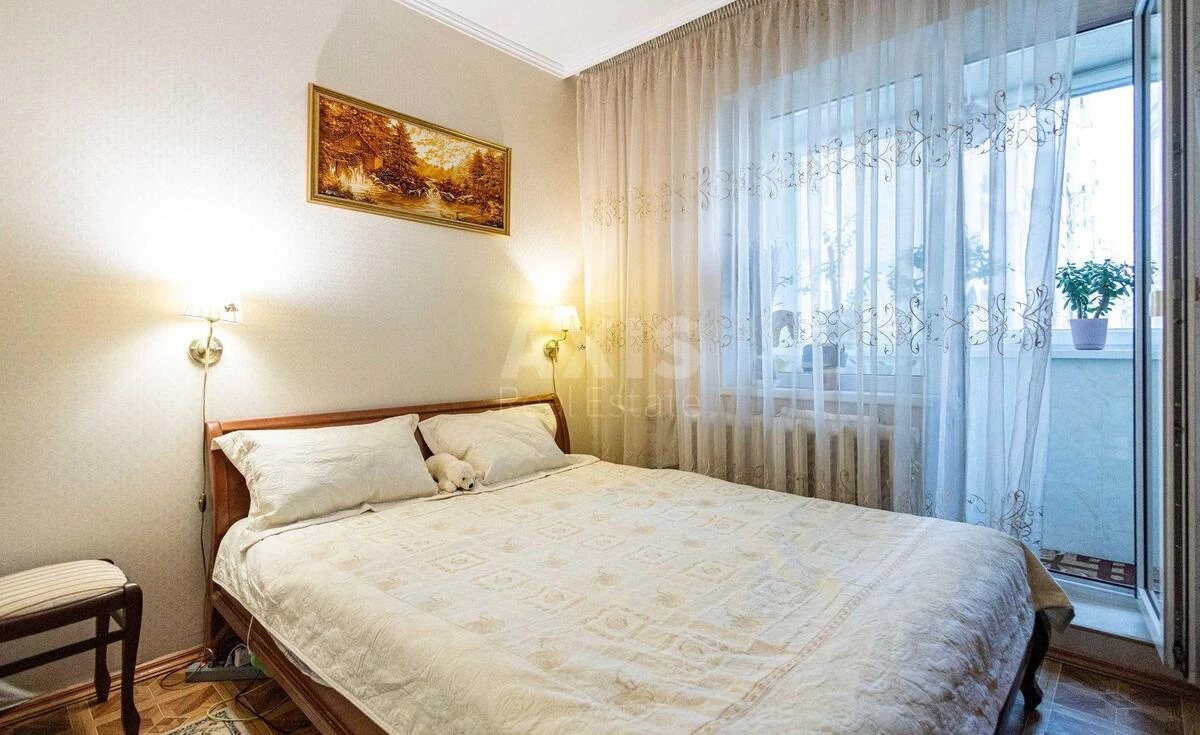 3k apartment vul. Gajdaj Zoi' 10700856