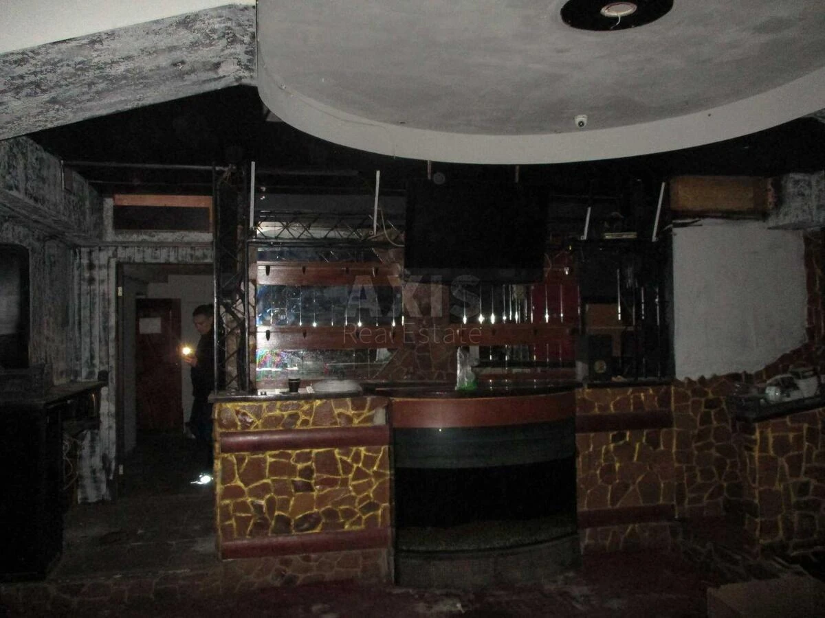 Trade object pr-t Geroi'v Stalingrada 65, 261m2590220