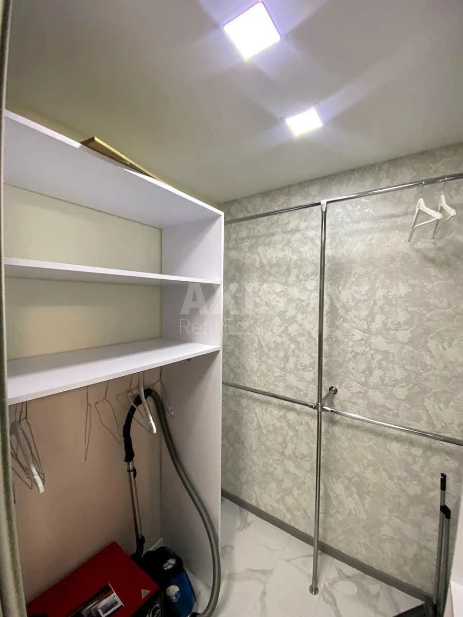1k apartment pr-t Yevropeyskoho Soyuzu 45706128