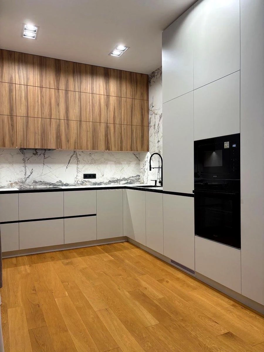 2k apartment nab. Dniprovs'ka 18Б70327