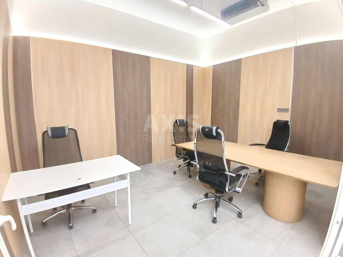 Office vul. Sichovyh Stril'civ 44А, 250m2672396