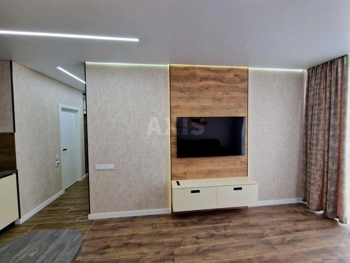 2k apartment vul. Saljutna 2Б672684