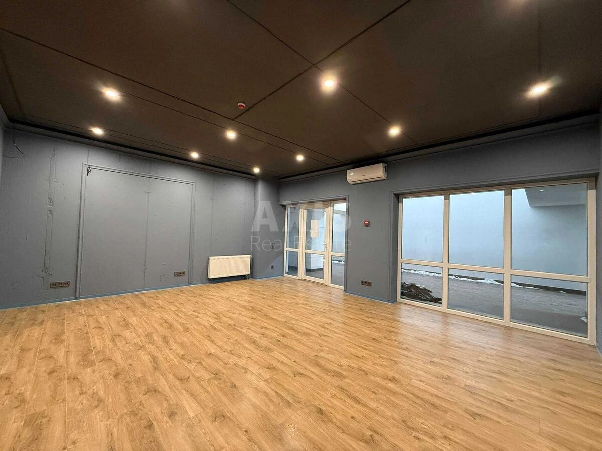 Объект торговли ул. Михаила Максимовича 24, 40м2657144