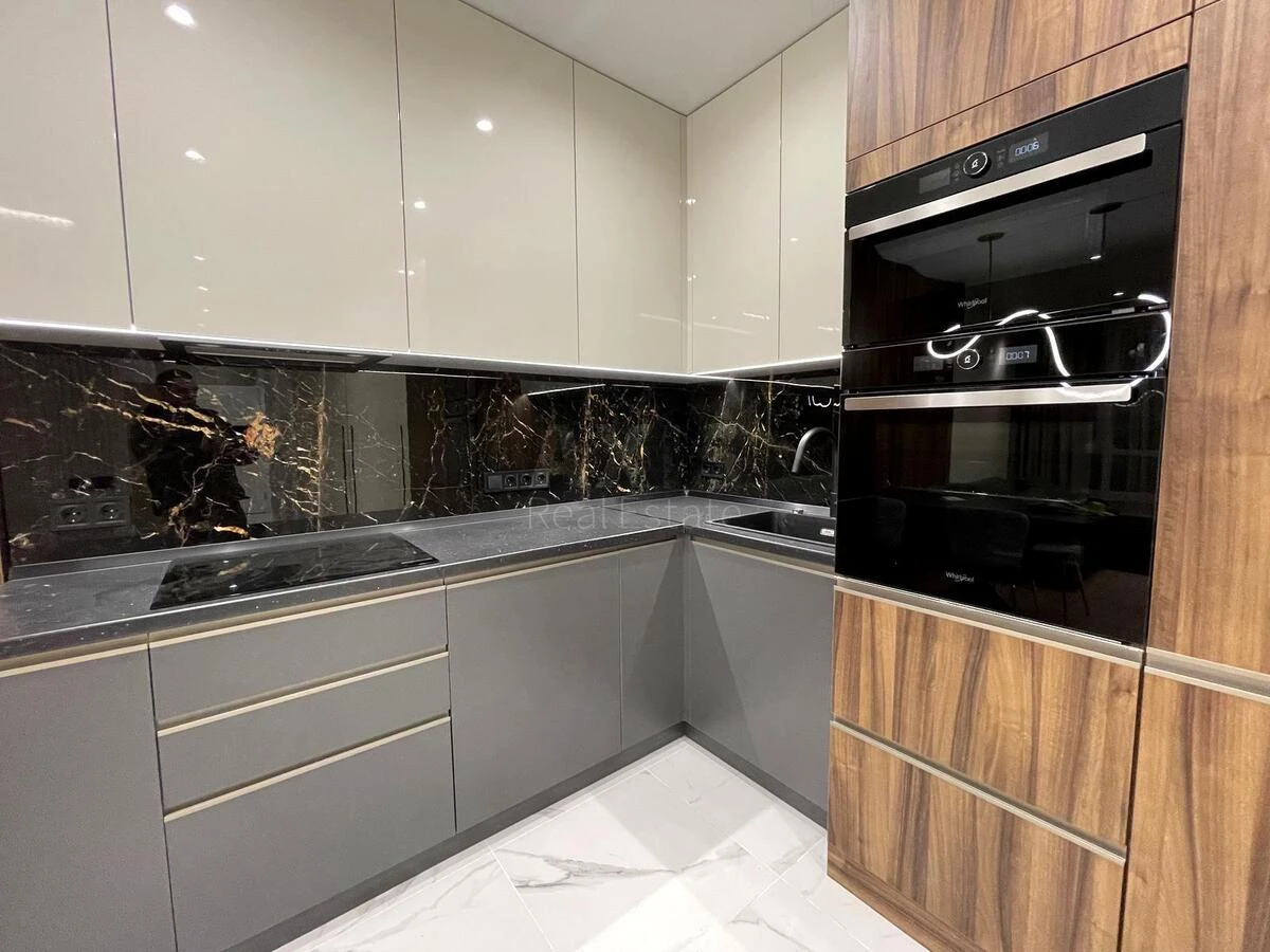 3k apartment vul. Osokors'ka 2А689867