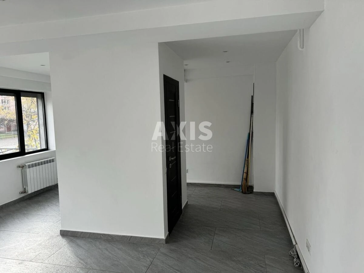 Объект торговли ул. Уинстона Черчилля 25, 45м2613855