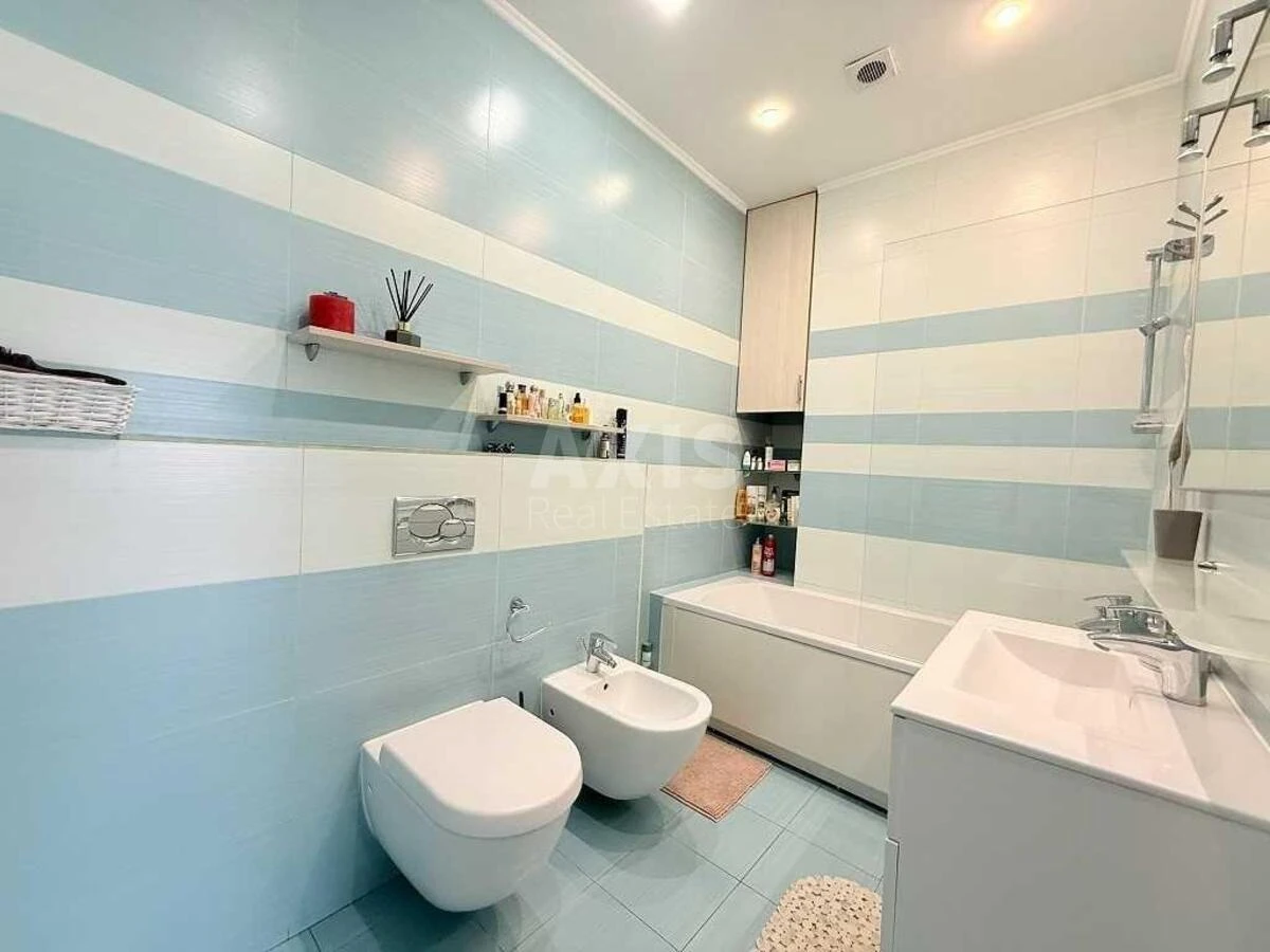 3k apartment vul. Chornovola V'jacheslava 25608077