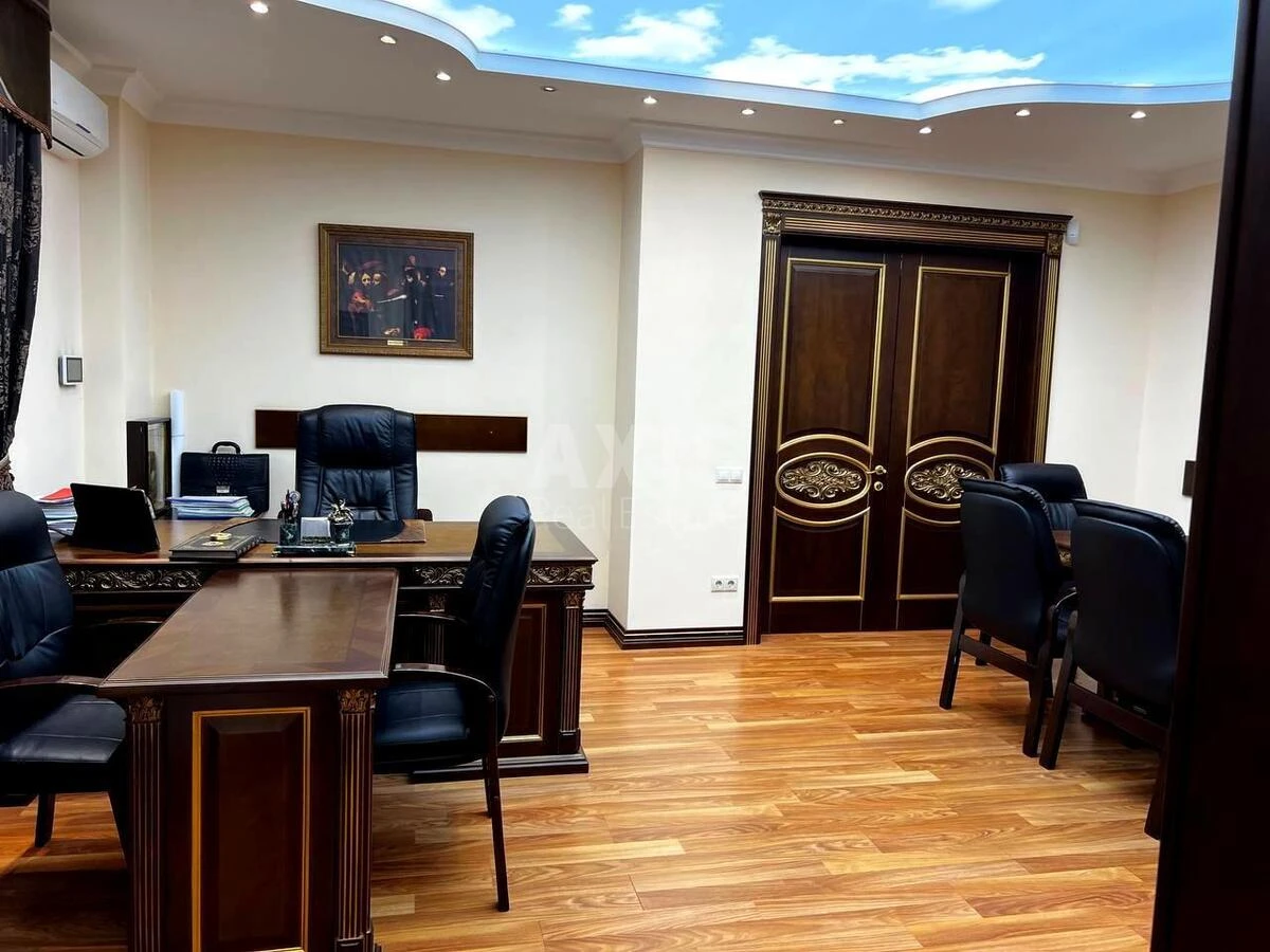 Office vul. Jevgena Konoval'cja 36В, 80m26845712