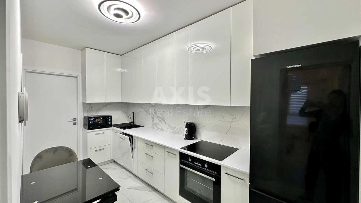 2k apartment vul. Glybochyc'ka 737133914