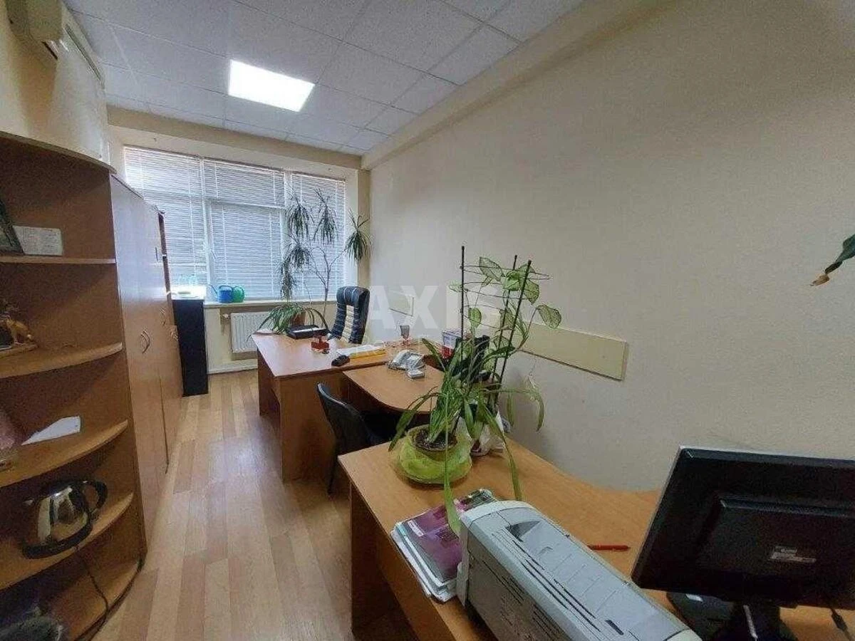 Офис ул. Кирилловская 30, 370м2711779