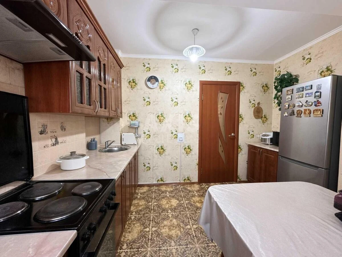 2к квартира пр-т Леся Курбаса 3Г712570