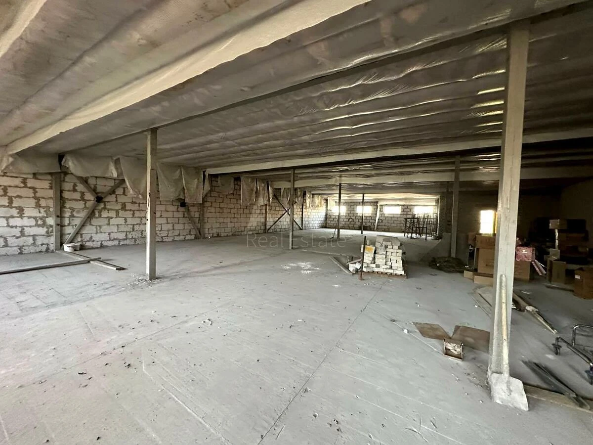 Объект торговли ул. Черных Запорожцев 28, 570м26232011