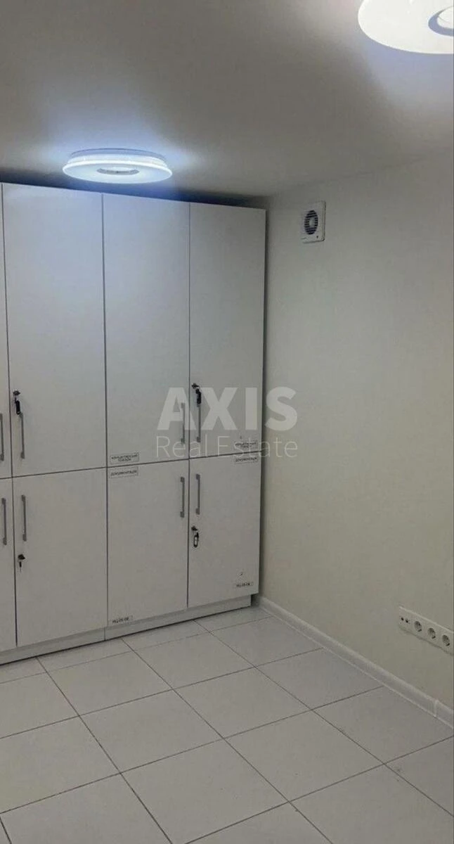 Объект торговли спуск Кловский 12А, 232м26756410