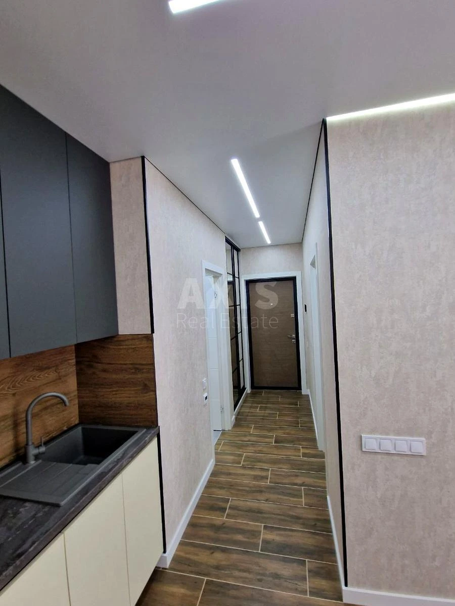 2k apartment vul. Saljutna 2Б672681