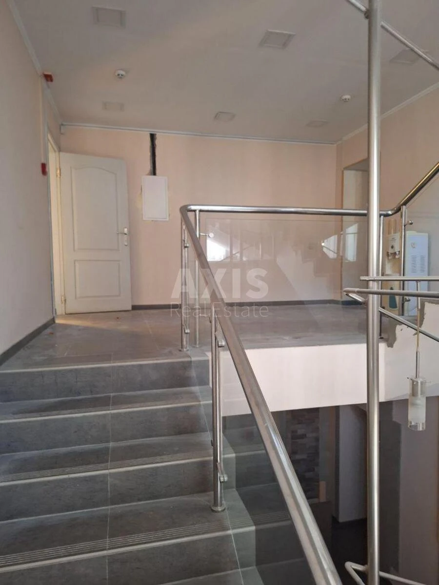 Объект торговли ул. Борщаговская 145, 876м2600422