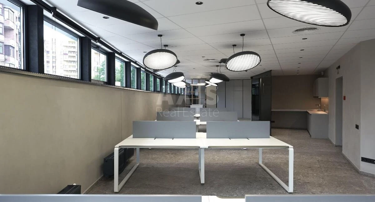 Office vul. Jevgena Konoval'cja 36Д, 345m2674934