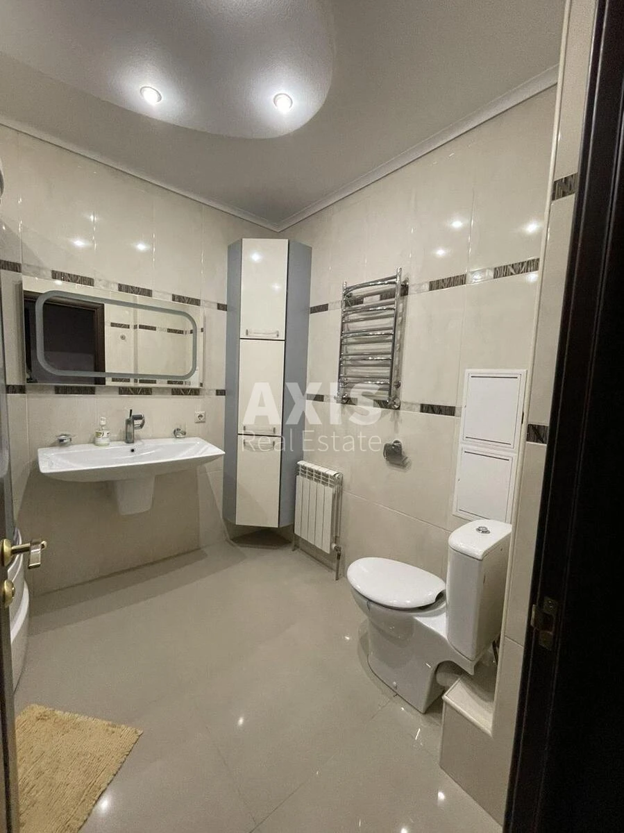 2к квартира ул. Голосеевская 13475678