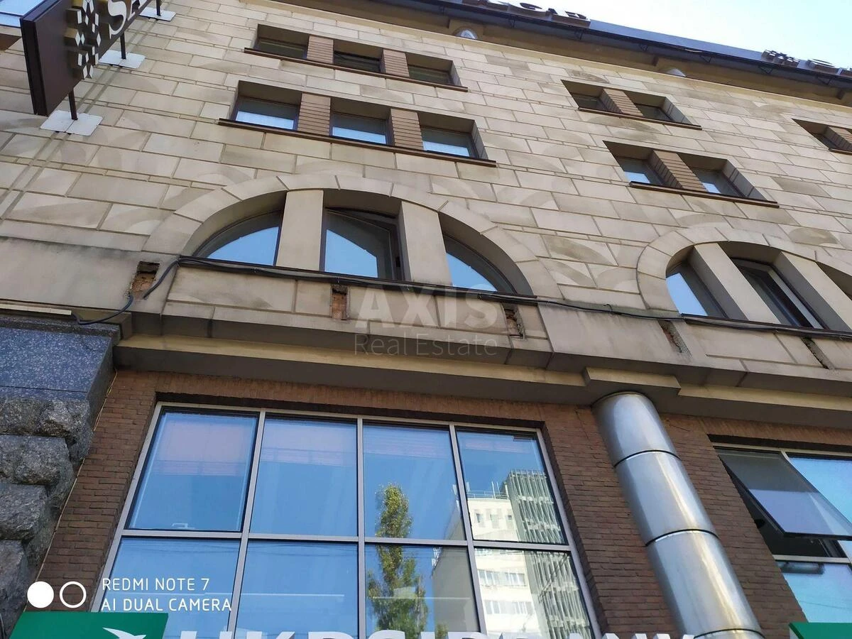 Office bul. Shevchenka Tarasa 35, 320m2679411