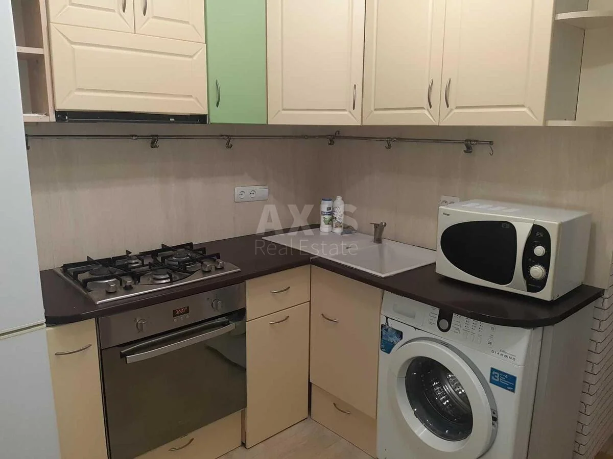 1k apartment vul. Teligy Oleny 13/14