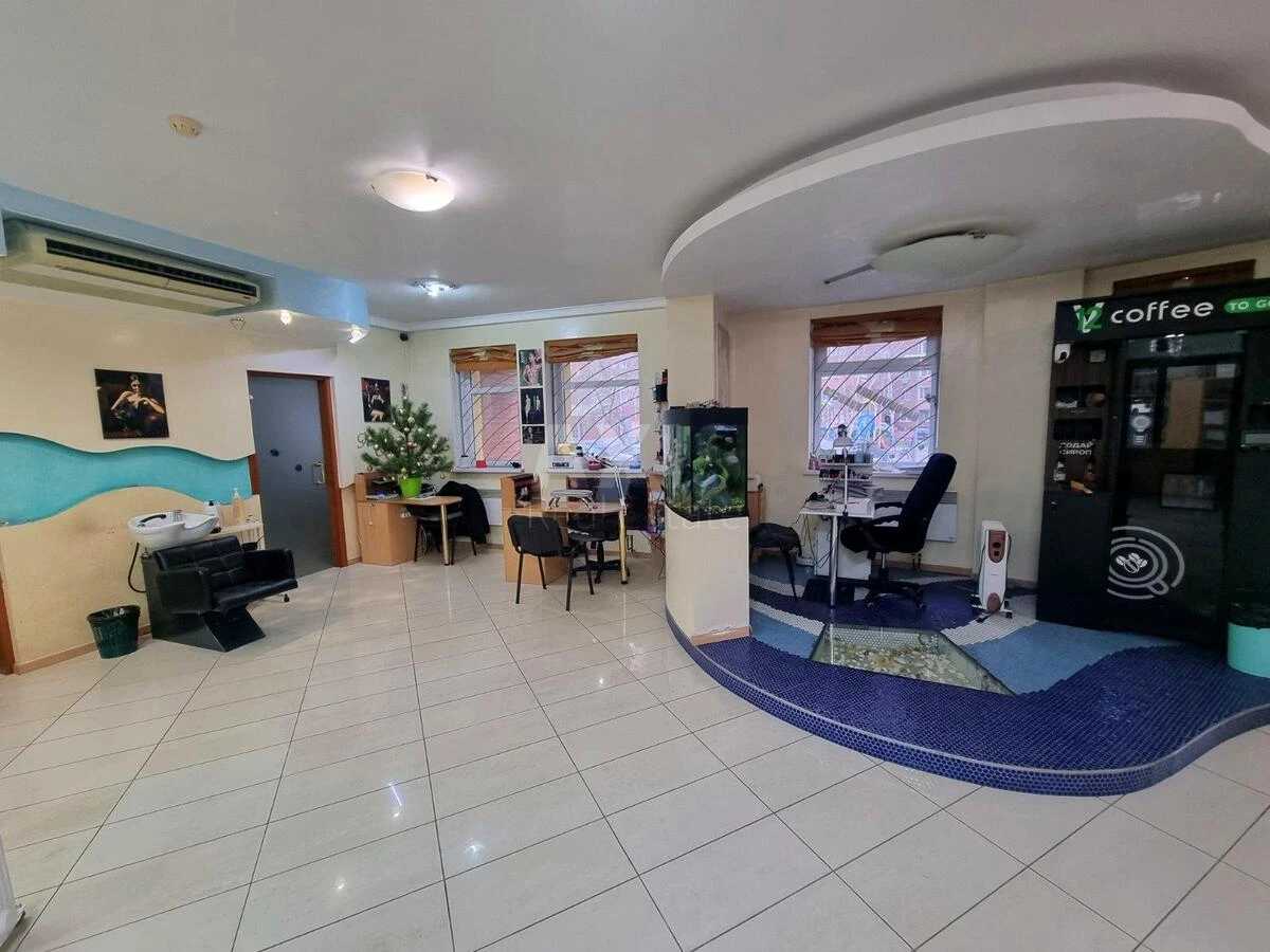 Trade object vul. Ahmatovoi' Anny 13, 156m2669274