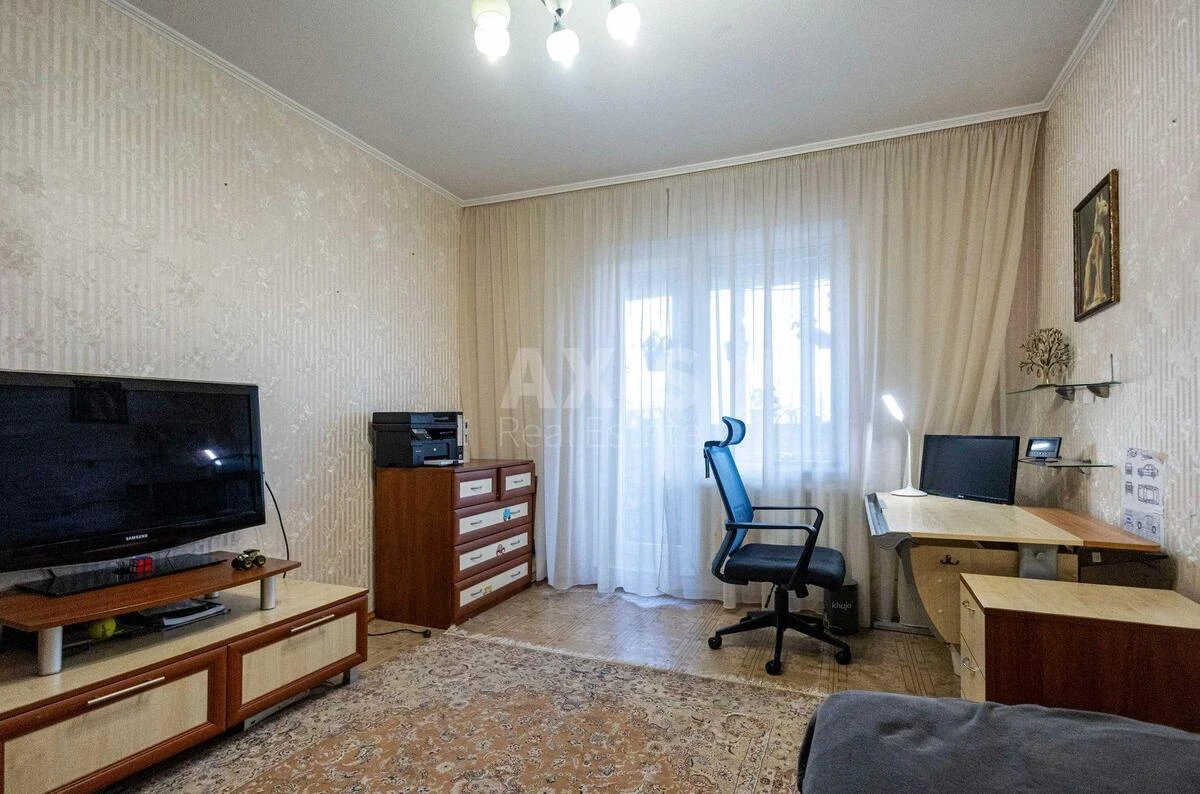 3к квартира ул. Зои Гайдай 10700857