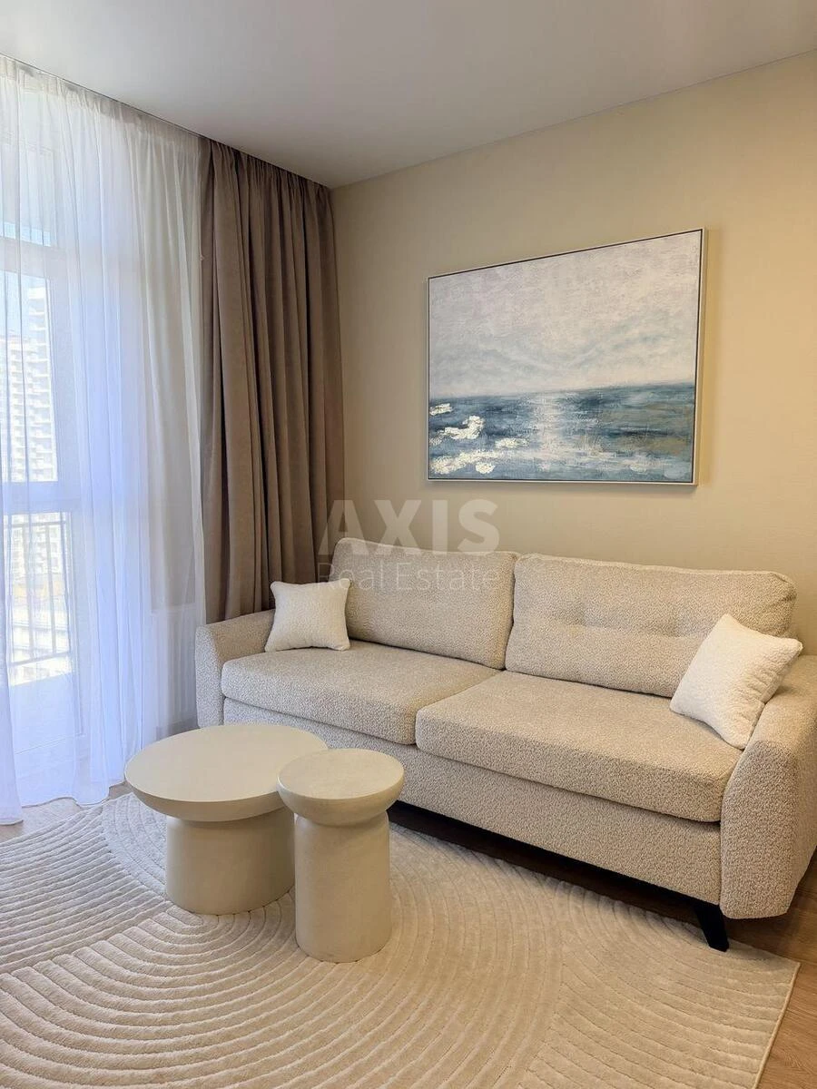 1k apartment pr-t Glushkova Akademika 42701104