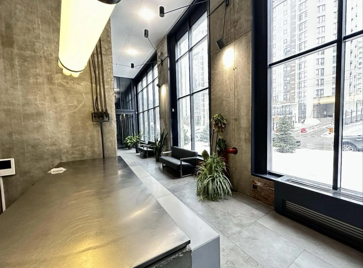 Office vul. Filatova Akademika 2/1, 340m26702018