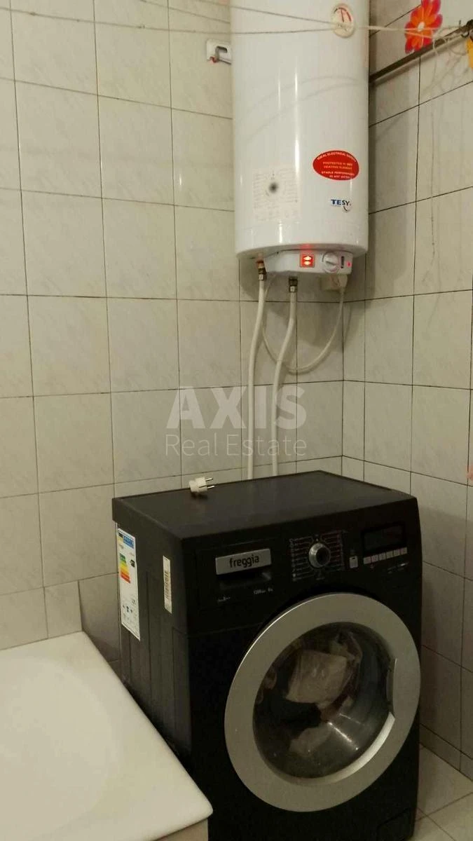 2к квартира пр-т Владимира Ивасюка 59А632858