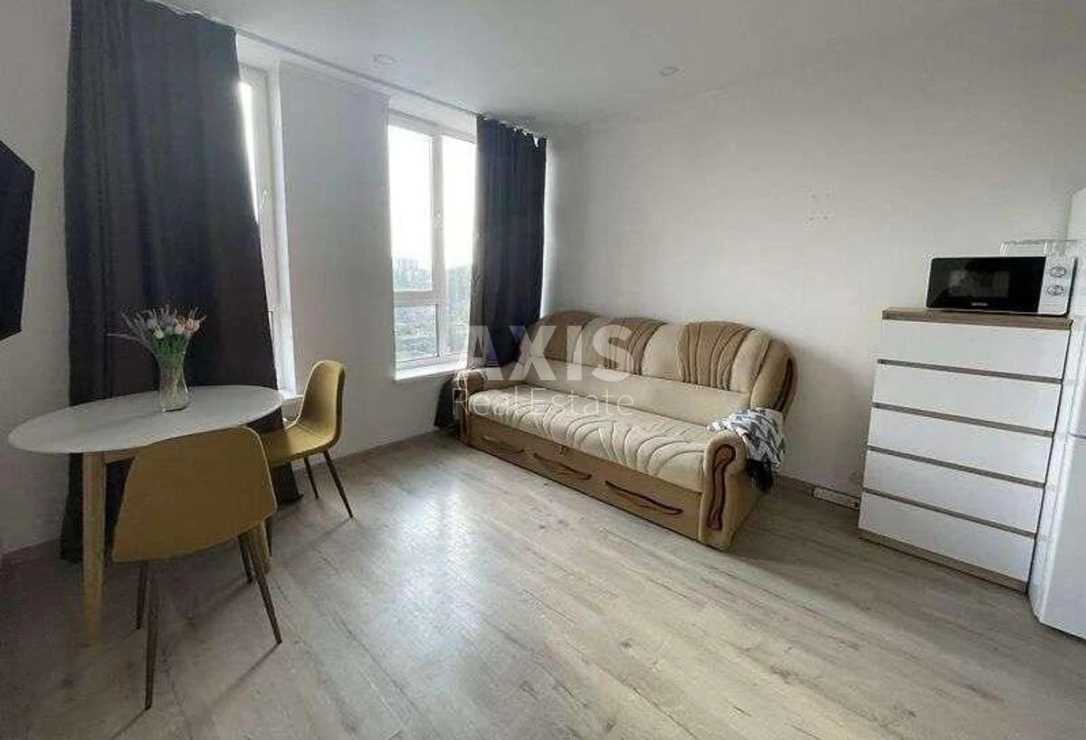 1k apartment pr-t Sobornosti 17292972