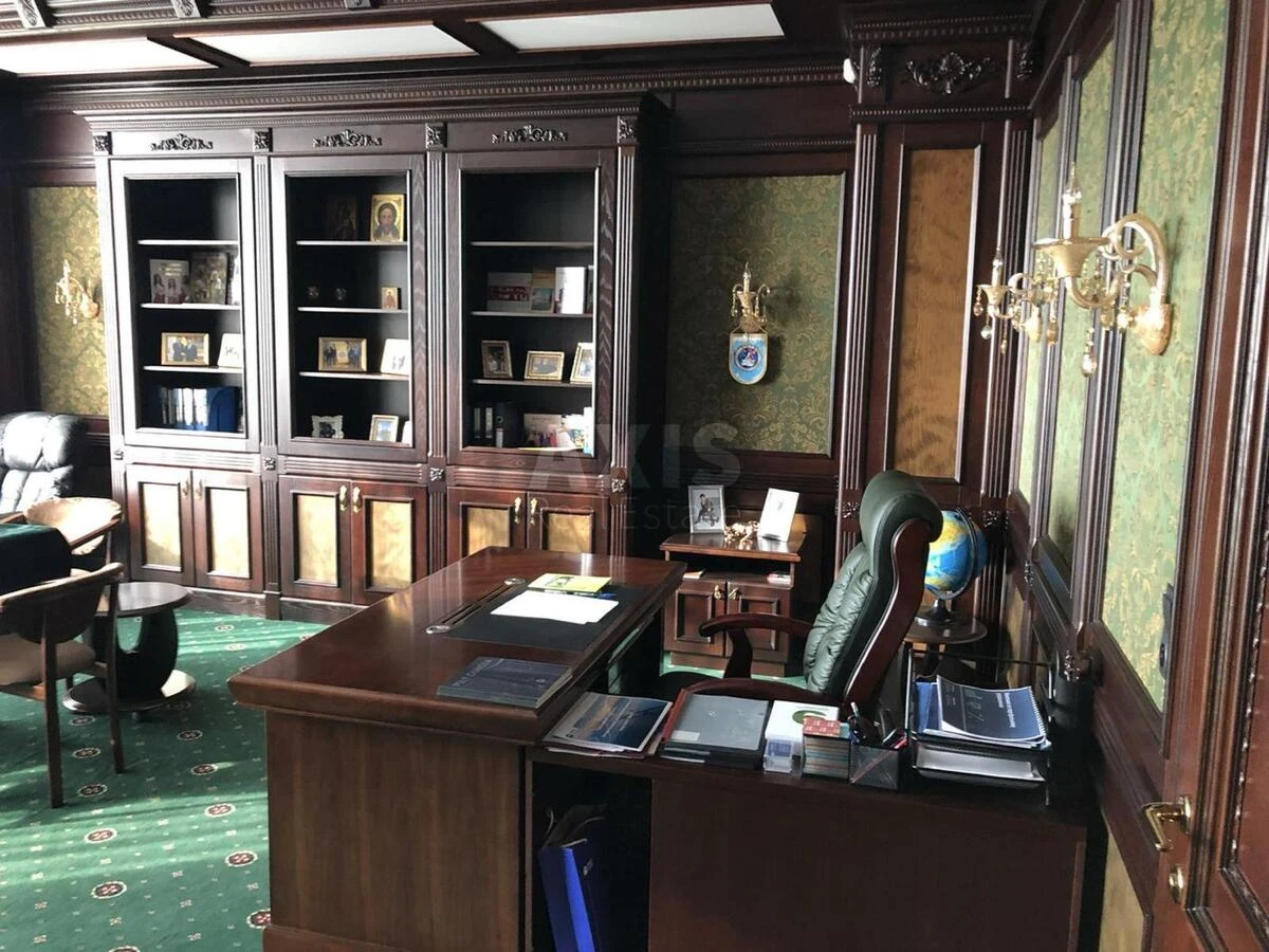 Office vul. Antonovycha 33В, 240m2675919