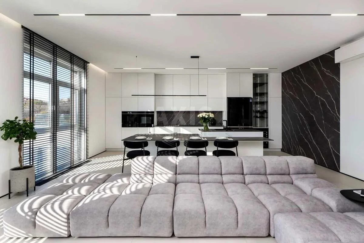3k apartment vul. Universytets'ka 23