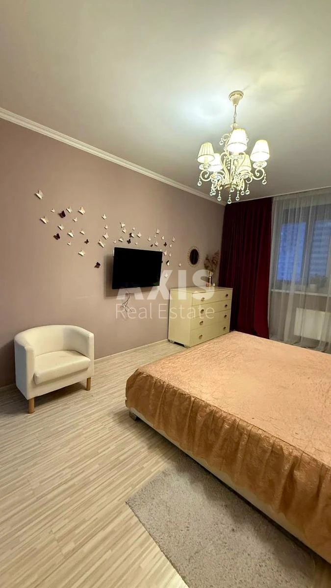 3k apartment vul. Ahmatovoi' Anny 30645302